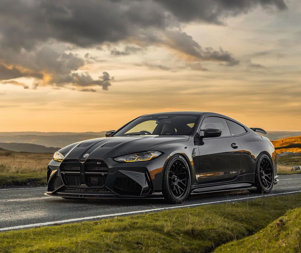 BMW M4 Competition (Reservation Fee)